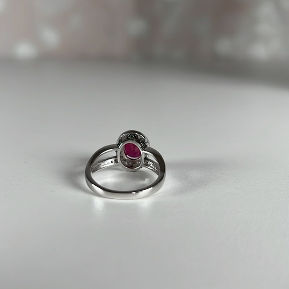 Lab Created Ruby & Emerald Ring Size 9 - Picture 9 of 10